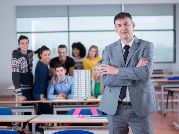 Students with teacher  in computer lab classroom — Stock Photo, Image