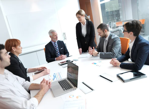 Grupo de empresários em reunião — Fotografia de Stock