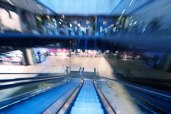 Centro comercial Escaleras mecánicas —  Fotos de Stock