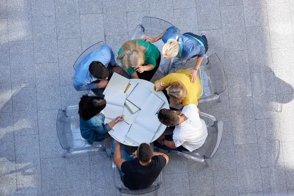 Groupe d'étudiants vue du dessus — Photo