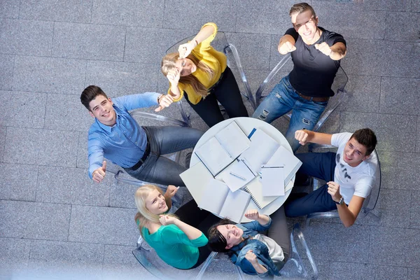 Gruppo di studenti vista dall'alto — Foto Stock