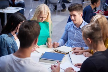 öğrencilerin eğitim grubu