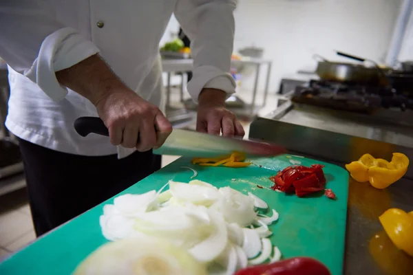 Chef Hotel Kitchen Slicing Vegetables Knife — Stock Photo, Image