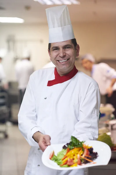 Chef na cozinha do hotel vista — Fotografia de Stock