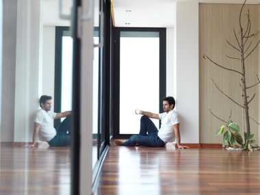 ilk sabah kahve içme adam