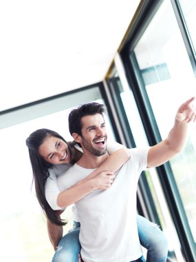 mutlu genç Romantik Çift kapalı