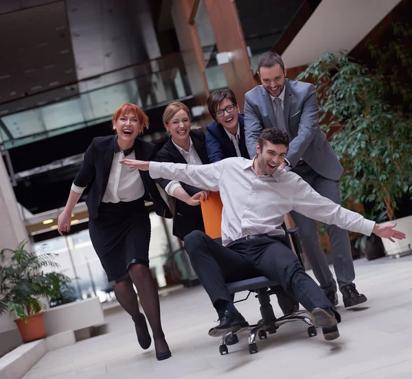 Grupo de empresários se divertindo — Fotografia de Stock