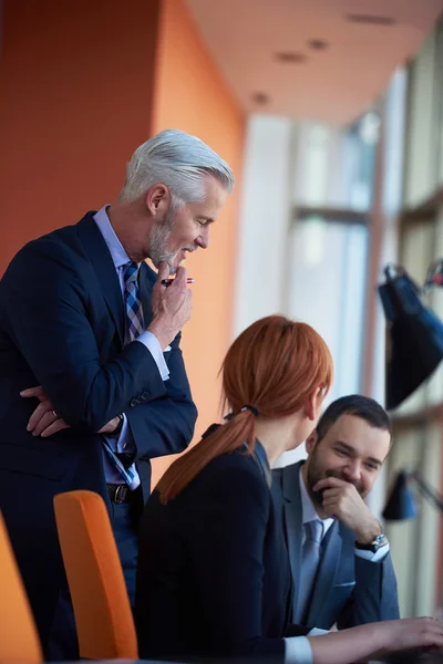 Grupo de empresários em reunião — Fotografia de Stock