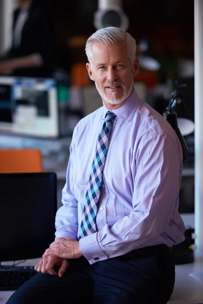 Senior business man with his team at office — Stock Photo, Image