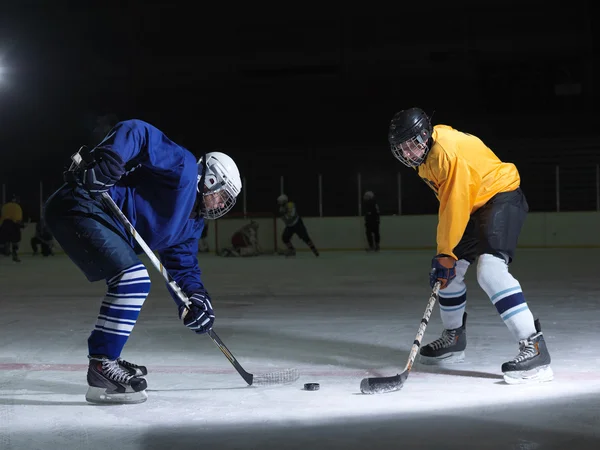 Hockey sur glace joueurs sportifs — Photo