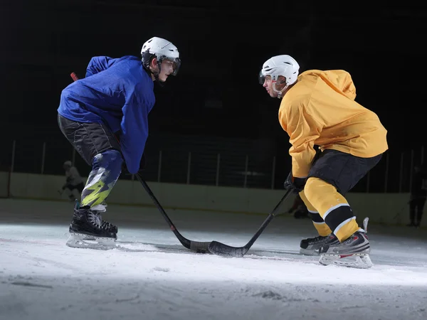 Hockey sur glace joueurs sportifs — Photo
