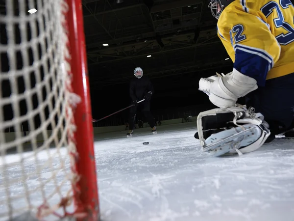 Ice hockey goalkeeper — Stock Photo, Image