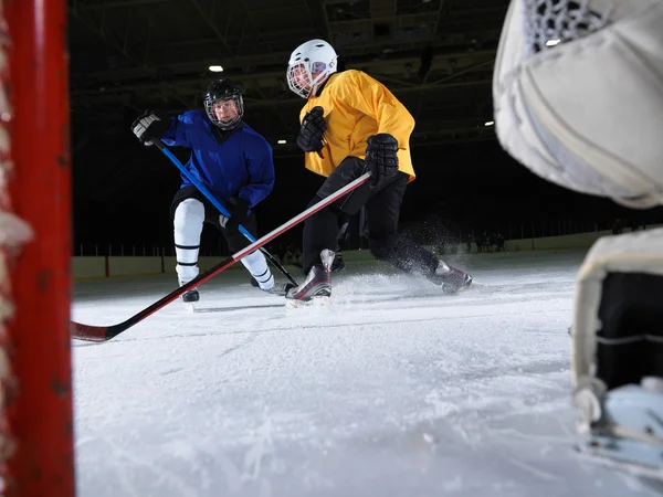 Portero de hockey sobre hielo — Foto de Stock