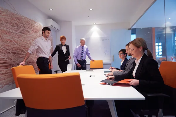 Grupo de empresarios en la reunión — Foto de Stock