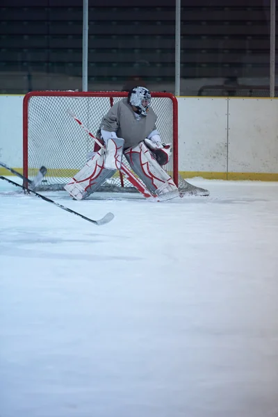 Ice hockey player in action — Stock Photo, Image