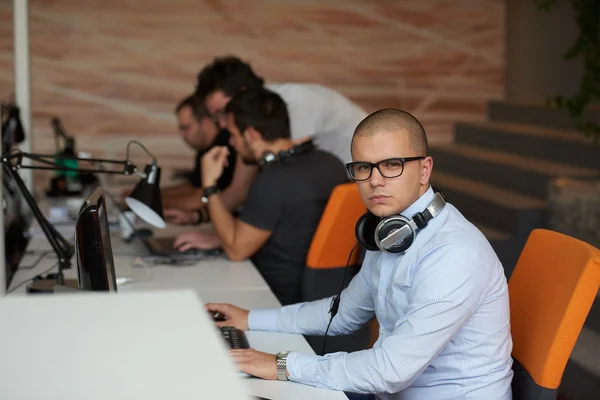 Startup business, software developers working on computer — Stock Photo, Image