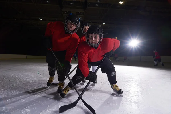 Happy children gropu  hockey team sport players — Stock Photo, Image