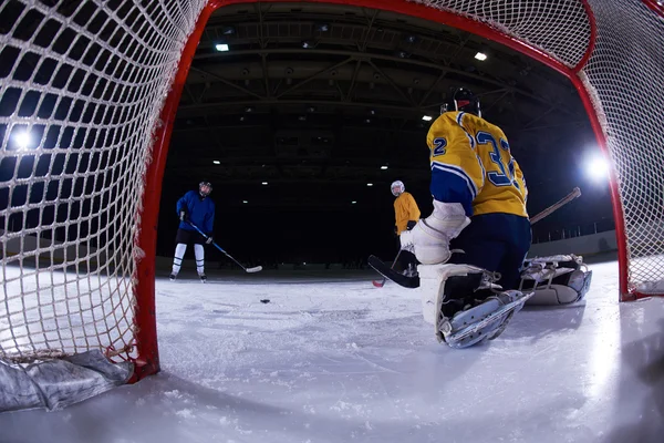 Gardien de but de hockey sur glace — Photo