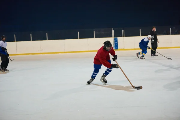 IJshockey sport spelers — Stockfoto