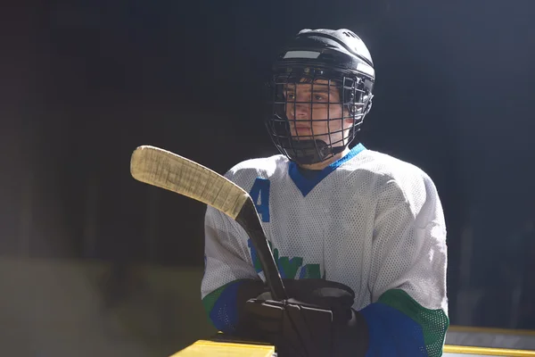 Portrait joueur de hockey sur glace — Photo