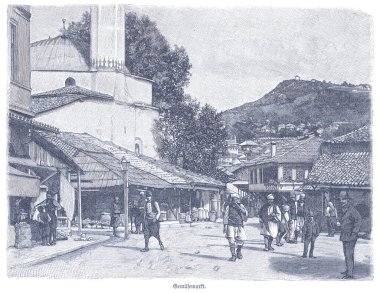 Saraybosna 'da tarihi bir pazar caddesi. Tedarikçi tezgahları, ahşap tenteleri ve geleneksel giysili yerliler. Sahne günlük hayatı, ticareti ve tepe kenarındaki çatılara karşı olan topluluğu çekiyor.