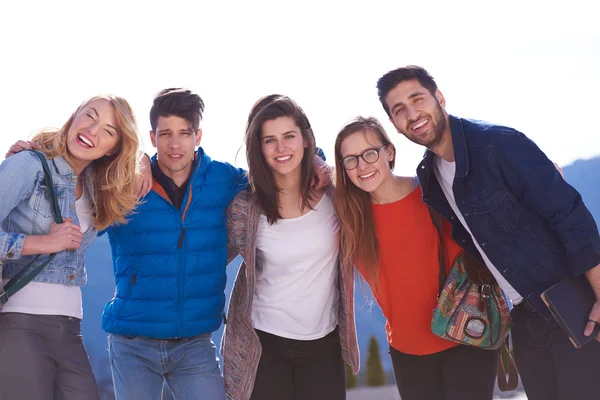 행복 한 학생 그룹 — 스톡 사진