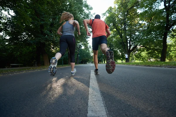 Jogging casal saudável — Fotografia de Stock