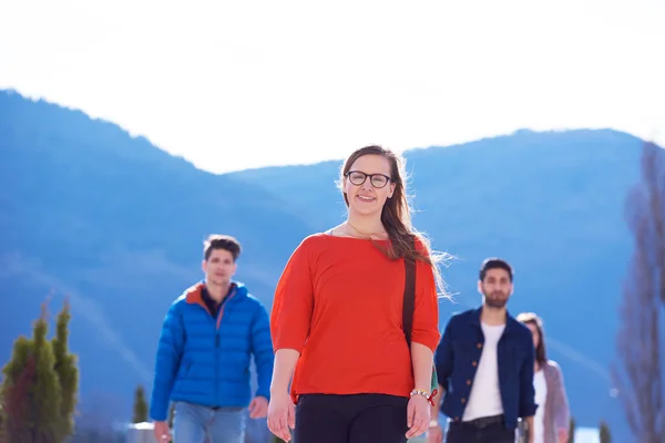 Glückliche Studentengruppe — Stockfoto