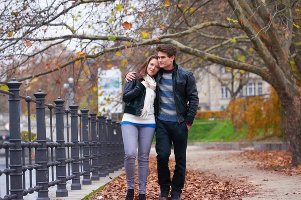 Romantic young couple — Stock Photo, Image