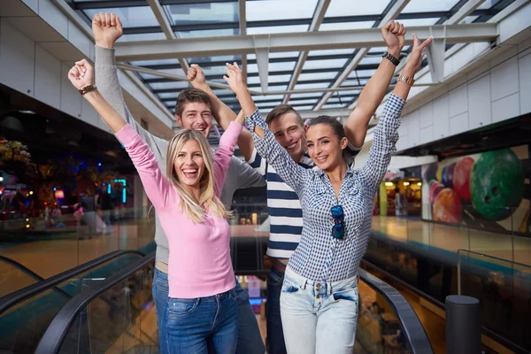 Happy friends in shopping — Stock Photo, Image