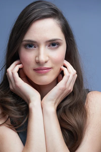 Portret Van Jonge Brunette Vrouw Geïsoleerd Studio — Stockfoto