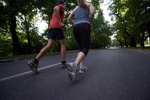 Deportes Urbanos Pareja Sana Trotando Ciudad Temprano Mañana —  Fotos de Stock