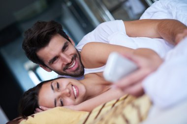 Çift yatakta rahatlatıcı