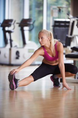 Isınma ve germe kadın