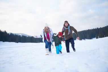 Mutlu aile karda