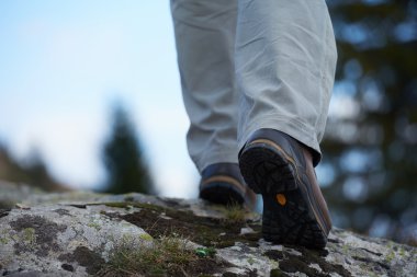 trekking botları adamla hiking