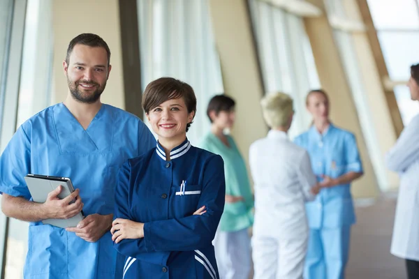 Groupe de personnel médical à l'hôpital — Photo