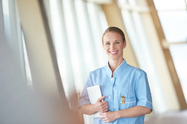 Female doctor with tablet computer — Stock Photo, Image