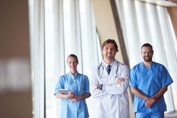 Grupo de pessoal médico no hospital — Fotografia de Stock