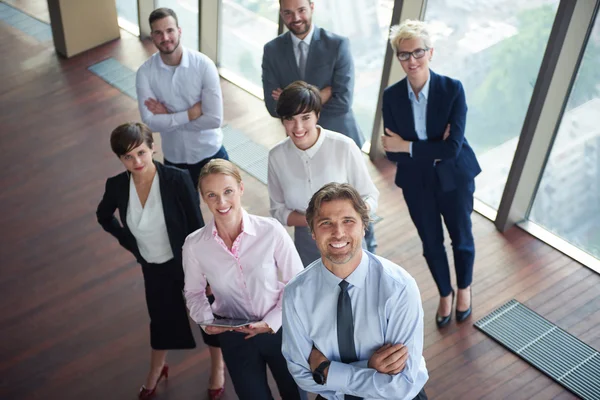 Mensen van uiteenlopende bedrijfsgroep — Stockfoto