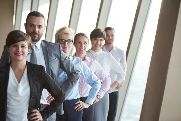 Gruppo variegato di uomini d'affari — Foto Stock