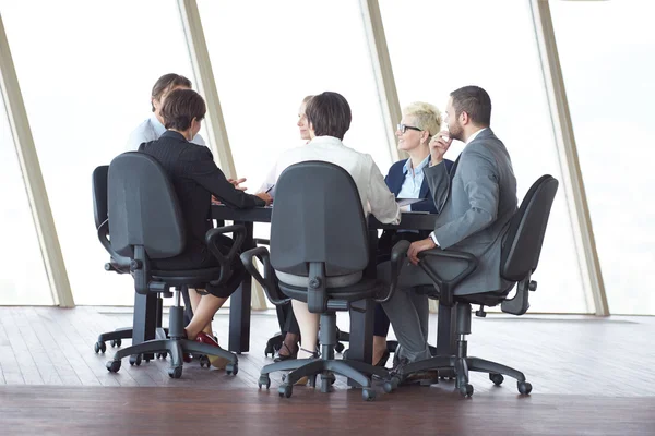 Affärsgrupp människor på möte på kontoret — Stockfoto
