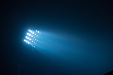 Futbol stadyum ışıkları
