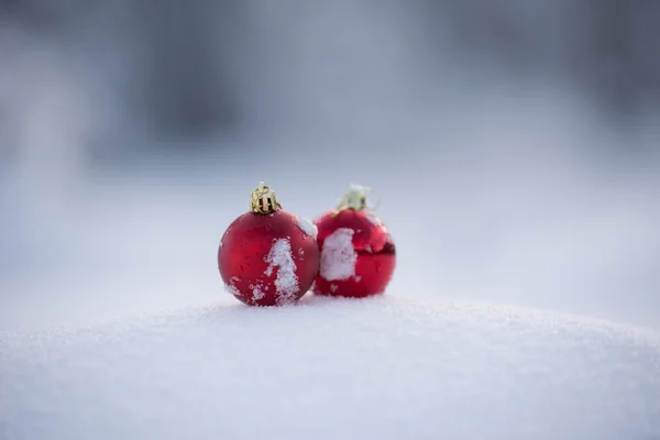 Christmas Red Balls Decoration Fresh Snow Background Beautiful Sunny Winter — Stock Photo, Image