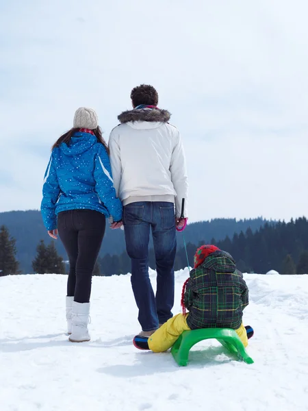 Schnee und Familienporträt — Stockfoto