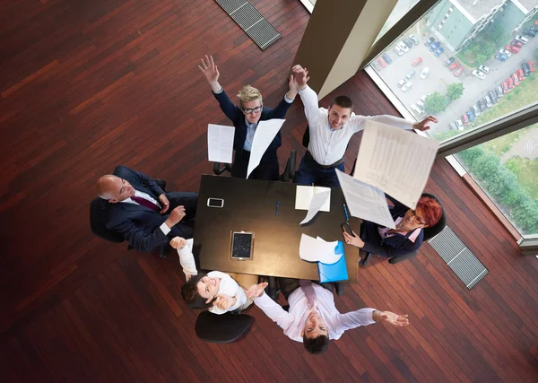 Blick von oben auf die Gruppe der Geschäftsleute — Stockfoto