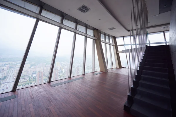 Empty penthouse apartment — Stock Photo, Image