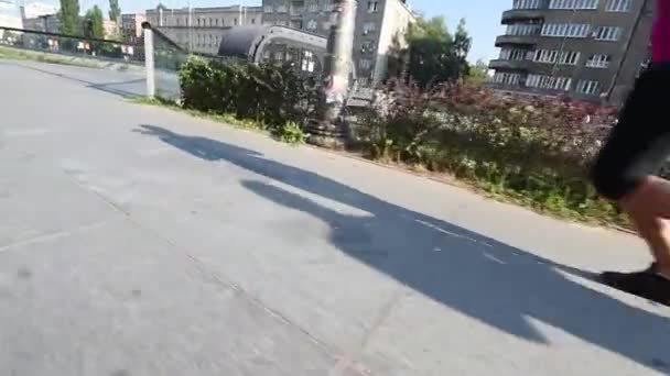Група людей, біг підтюпцем — стокове відео