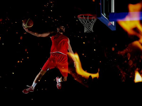 Двойное воздействие баскетболиста в действии — стоковое фото