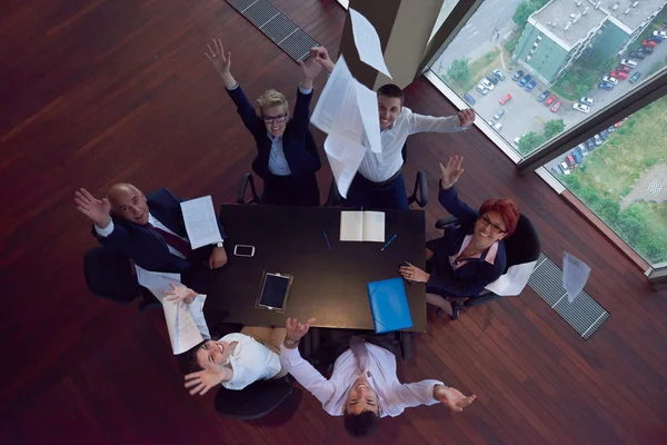 顶视图的业务人组会议在办公室 — 图库照片